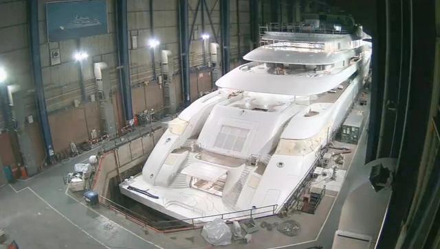 在建的世界最大超级游艇