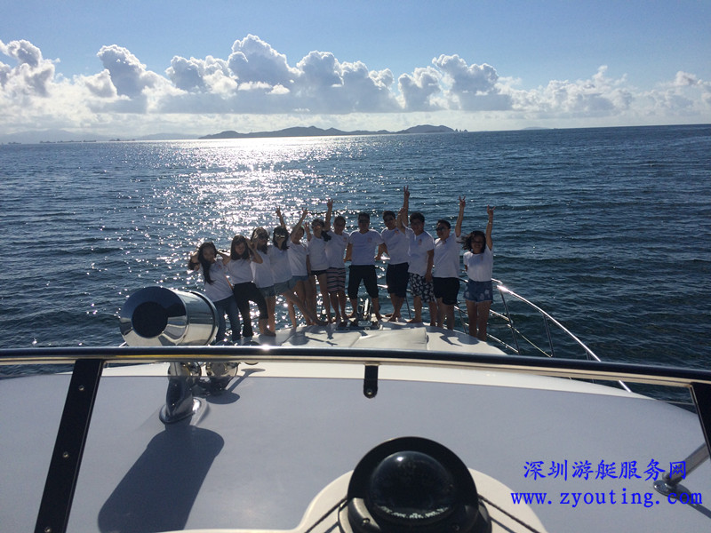 游艇出海 游艇出海