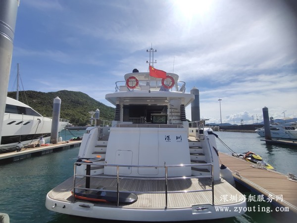 大鹏海星78尺豪华游艇